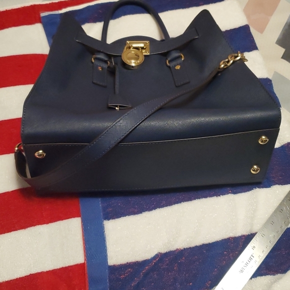 Purse - Picture 3 of 3